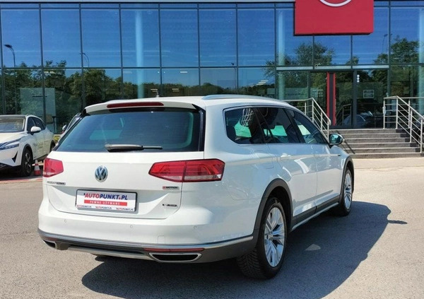 Volkswagen Passat cena 122900 przebieg: 89180, rok produkcji 2019 z Kamienna Góra małe 562